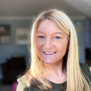 Meet your Posher, Dawn